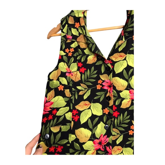Erika | Vintage cut out back leaf floral print black dress - Picture 4 of 9